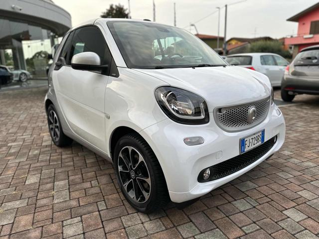 smart forTwo 70 1.0 twinamic cabrio Passion *NEOPATENTATI* usato a TORRE DE  ROVERI