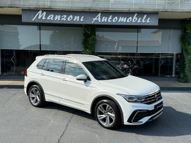 Volkswagen Tiguan 2.0 TDI 150 CV SCR DSG R-Line 4 MOTION usato a SAN PAOLO D ARGON