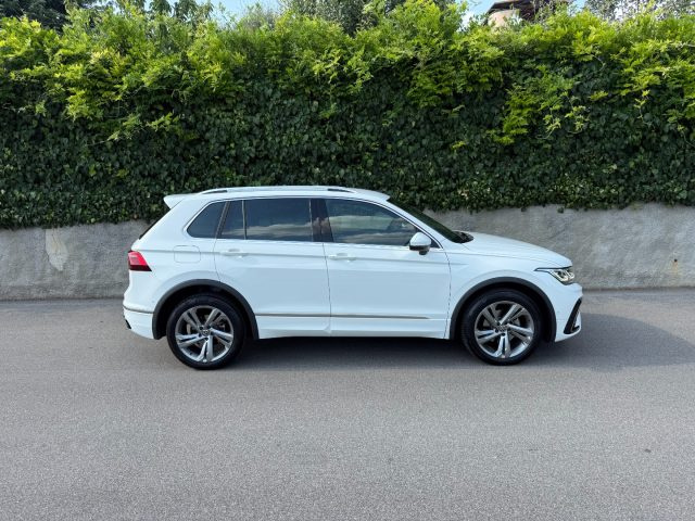 Volkswagen Tiguan 2.0 TDI 150 CV SCR DSG R-Line 4 MOTION - foto 4 di 4