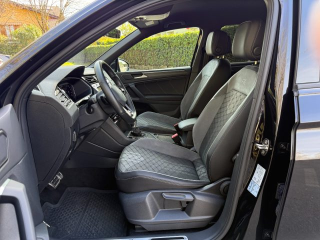 Volkswagen Tiguan 1.5 TSI 150 CV DSG R-Line UNICO PROPRIETARIO usato a SAN PAOLO D ARGON