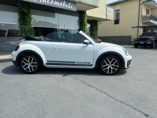 Volkswagen Beetle Cabrio 1.2 TSI DUNE UNICO PROPRIETARIO - foto 2 di 4