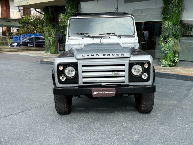 Land Rover Defender 90 2.4 TD4 Station Wagon LIMITED EDITION - foto 2 di 4