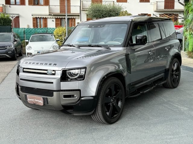 Land Rover Defender 110 3.0D I6 250 CV AWD Auto X-Dynamic HSE - foto 3 di 4