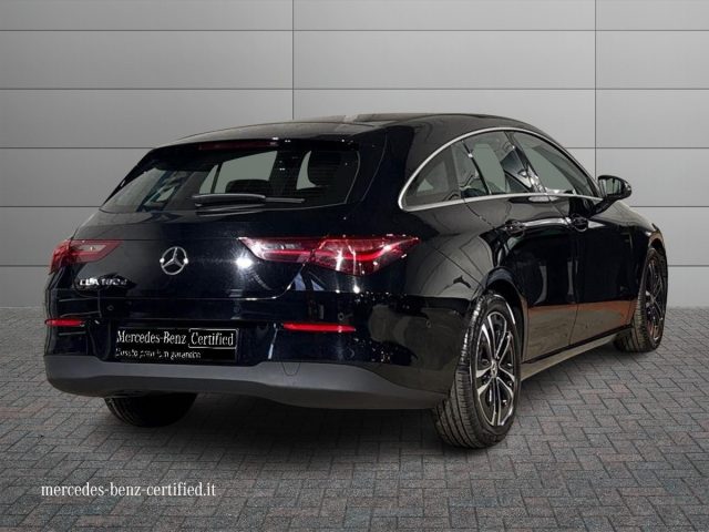 Mercedes-Benz CLA 180 d Automatic Shooting Brake Advanced - foto 2 di 4