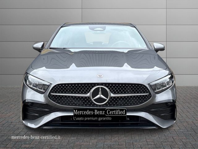 Mercedes-Benz A 200 Automatic AMG Line Advanced Plus - foto 3 di 4