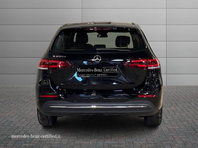 Mercedes-Benz B 250 e Automatic EQ-Power Sport - foto 4 di 4