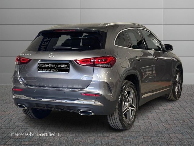 Mercedes-Benz GLA 250 e hybrid EQ Premium - foto 2 di 4