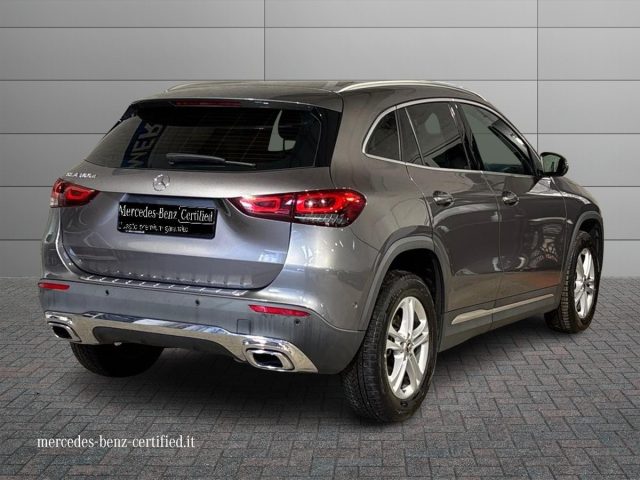 Mercedes-Benz GLA 180 d Automatic Sport Plus - foto 2 di 4