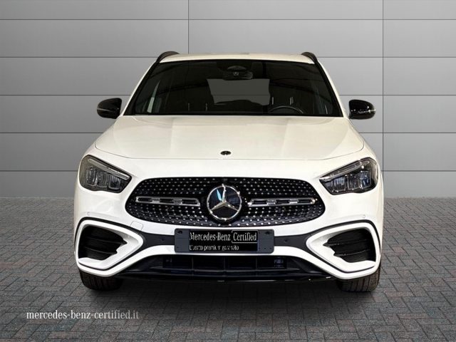 Mercedes-Benz GLA 200 d Automatic AMG Line Premium - foto 3 di 4