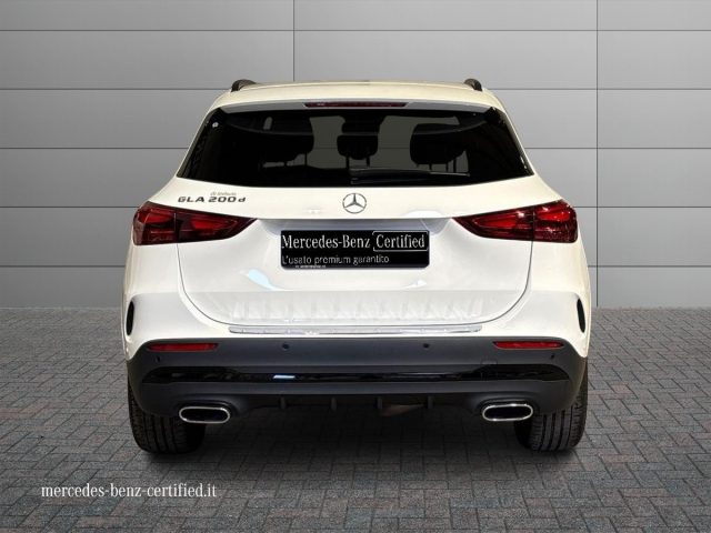 Mercedes-Benz GLA 200 d Automatic AMG Line Premium - foto 4 di 4