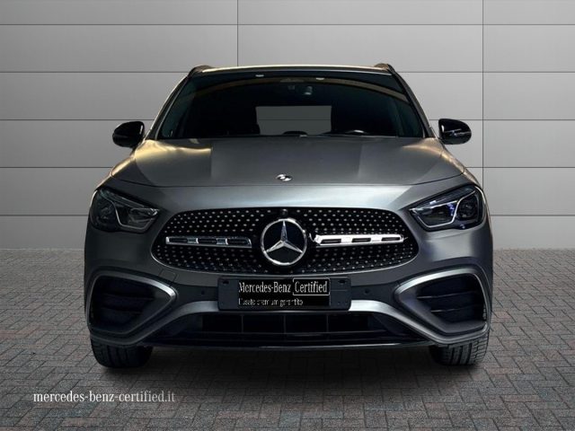 Mercedes-Benz GLA 220 d Automatic 4Matic AMG Line Premium Plus - foto 3 di 4