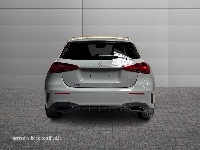 Mercedes-Benz A 200 Automatic AMG Line Advanced - foto 4 di 4