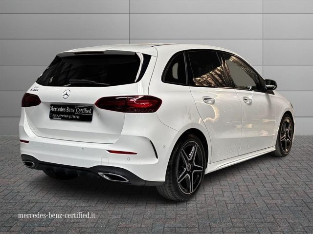 Mercedes-Benz B 180 d Automatic AMG Line Advanced Plus - foto 2 di 4