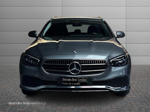 Mercedes-Benz E 200 d S.W. Auto Business Sport - foto 3 di 4