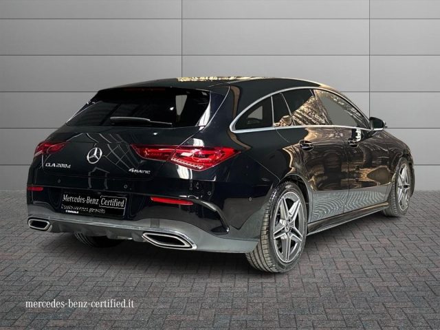 Mercedes-Benz CLA 200 d Automatic 4Matic Shooting Brake Premium - foto 2 di 4