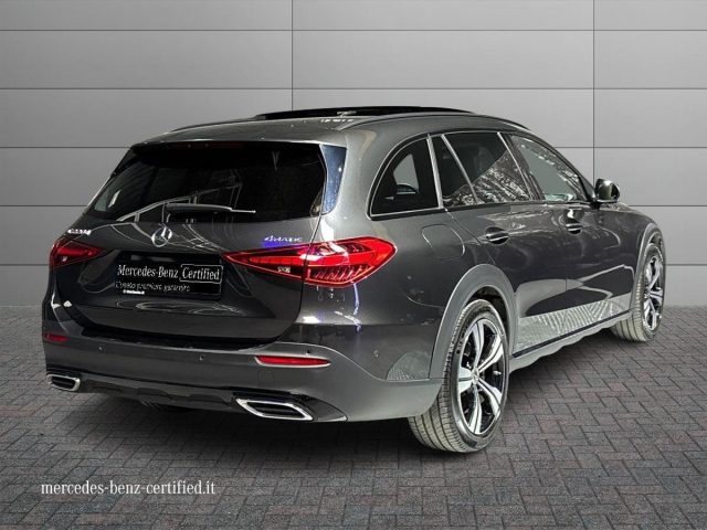 Mercedes-Benz C 220 d Mild hybrid 4Matic Advanced All-Terrain - foto 2 di 4