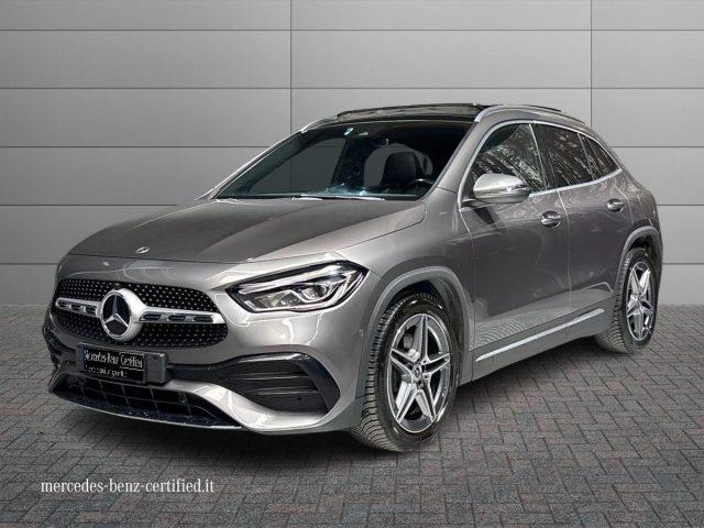 Mercedes-Benz GLA 200 d Automatic Premium usato a BOLOGNA