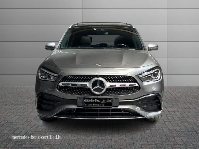 Mercedes-Benz GLA 200 d Automatic Premium - foto 3 di 4