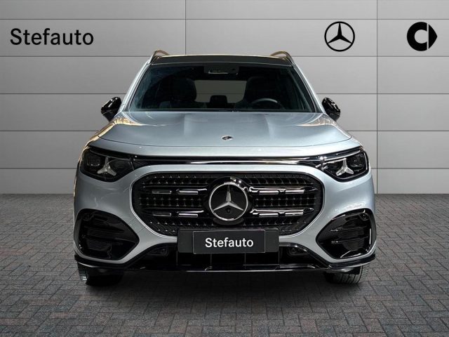 Mercedes-Benz GLB 200 Automatic 4Matic Advanced Plus - foto 4 di 4