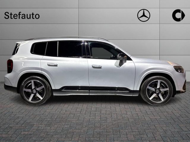 Mercedes-Benz GLB 200 Automatic 4Matic Advanced Plus - foto 2 di 4