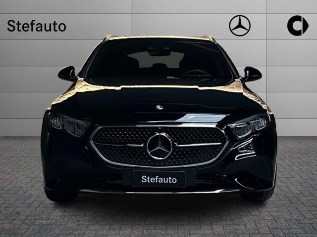 Mercedes-Benz E 220 d Mild hybrid 4Matic S.W. Advanced - foto 4 di 4