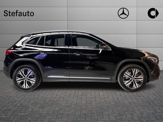 Mercedes-Benz GLA 250 e hybrid EQ Progressive Extra Auto - foto 2 di 4
