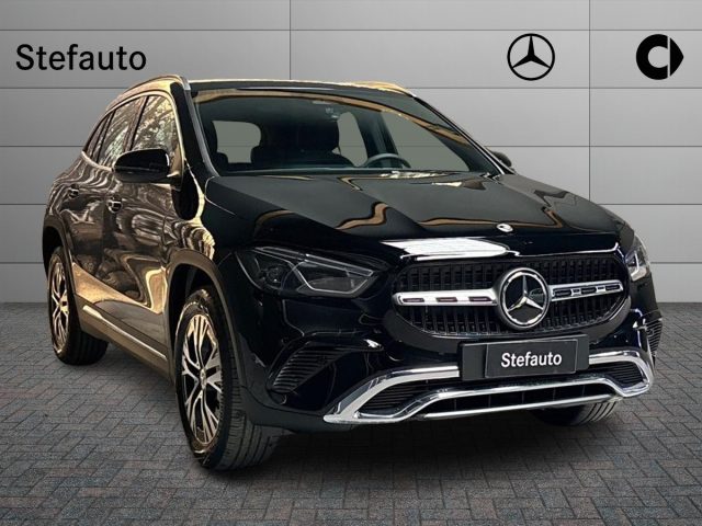 Mercedes-Benz GLA 250 e hybrid EQ Progressive Extra Auto nuovo a BOLOGNA