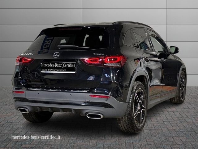 Mercedes-Benz GLA 220 d Automatic 4Matic Premium - foto 2 di 4