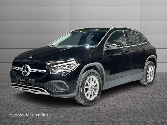 Mercedes-Benz GLA 200 d Automatic Business Extra usato a BOLOGNA