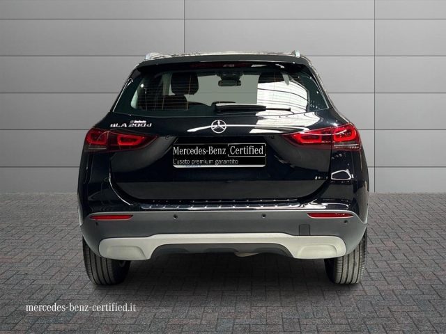 Mercedes-Benz GLA 200 d Automatic Business Extra - foto 4 di 4