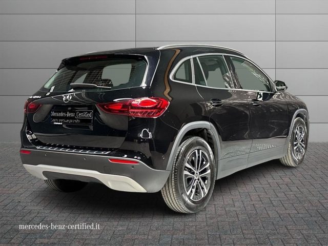 Mercedes-Benz GLA 180 d Automatic Advanced - foto 2 di 4