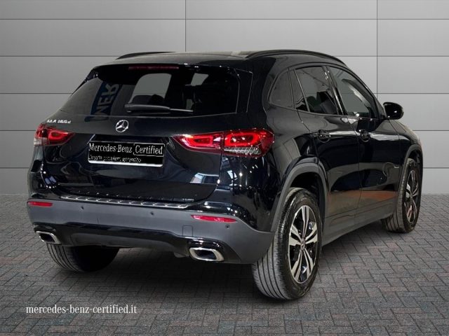 Mercedes-Benz GLA 180 d Automatic Sport Plus - foto 2 di 4