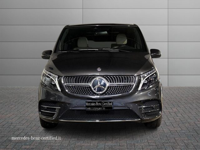 Mercedes-Benz V 300 d Automatic 4Matic Premium Long - foto 3 di 4