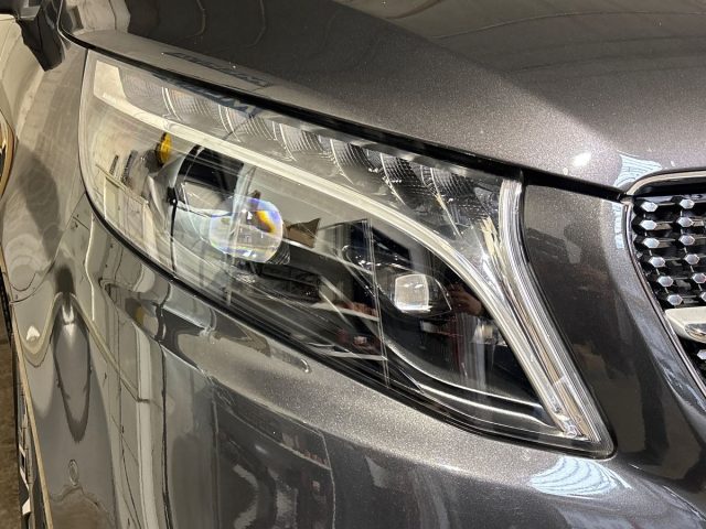 Mercedes-Benz V 300 d Automatic 4Matic Premium Long usato a BOLOGNA