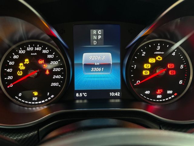 Mercedes-Benz V 300 d Automatic 4Matic Premium Long, del 2023, 33.000 km, in vendita a Bologna (BO)