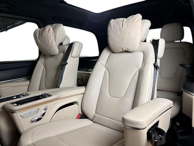 Mercedes-Benz V 300 d Automatic 4Matic Premium Long usato a BOLOGNA