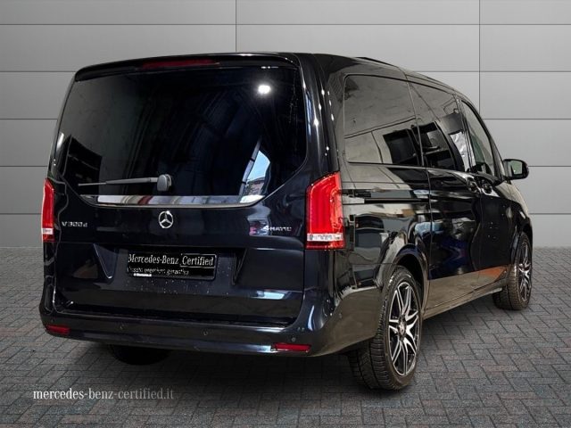 Mercedes-Benz V 300 d Automatic 4Matic Premium Long usato a BOLOGNA