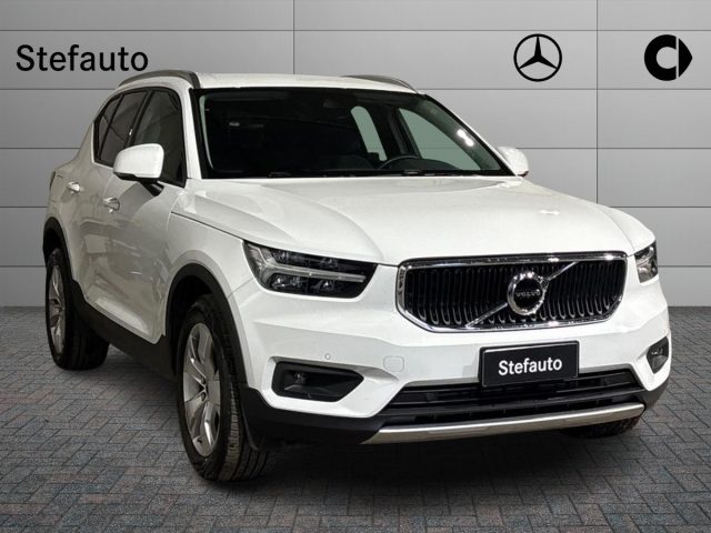 Volvo XC40 T3 Momentum usato a BOLOGNA