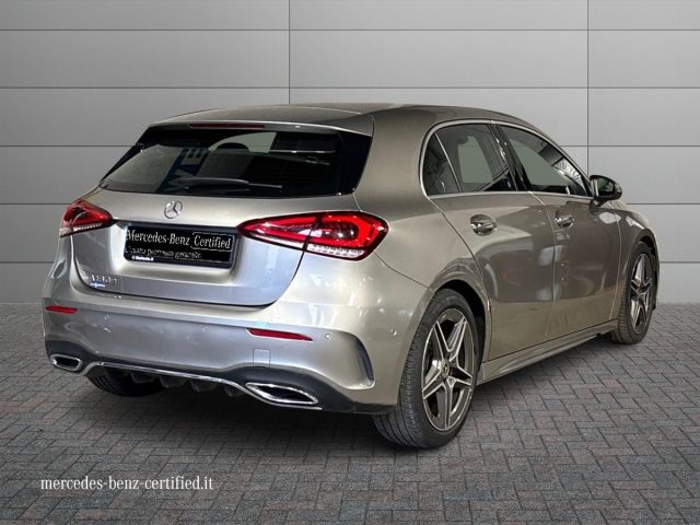 Mercedes-Benz A 180 d Automatic Premium - foto 2 di 4