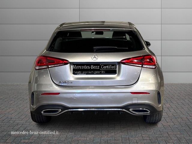 Mercedes-Benz A 180 d Automatic Premium - foto 4 di 4