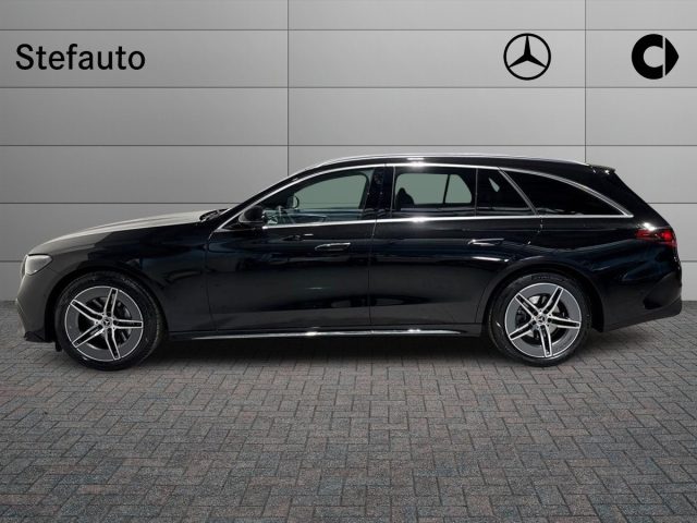 Mercedes-Benz E 220 d Mild hybrid 4Matic S.W. AMG Line Advanced - foto 3 di 4