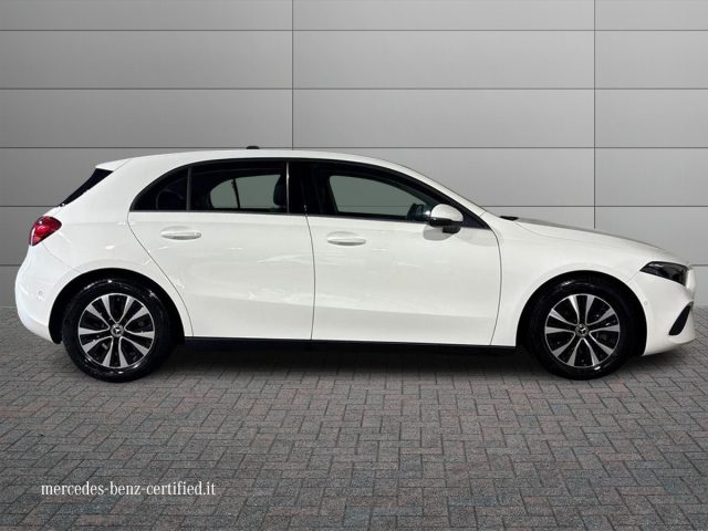 Mercedes-Benz A 180 d Automatic Advanced - foto 4 di 4