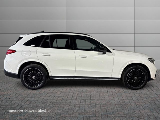 Mercedes-Benz GLC 300 de 4Matic Hybrid AMG Line Advanced - foto 4 di 4