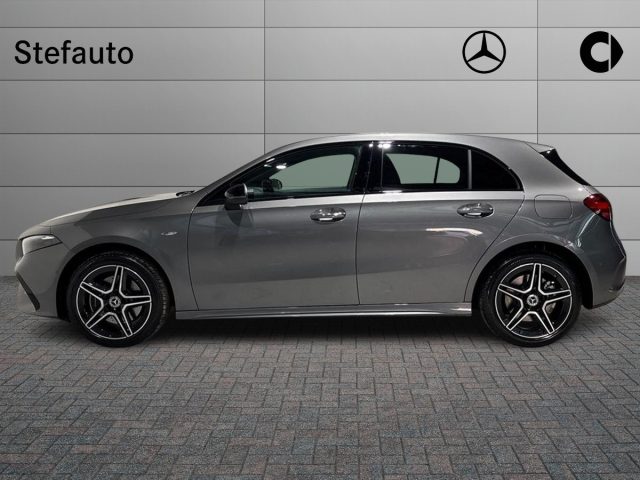 Mercedes-Benz A 250 e hybrid EQ AMG Line Advanced Plus - foto 4 di 4