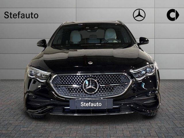Mercedes-Benz E 220 d Mild hybrid 4Matic S.W. AMG Line Advanced Plus - foto 4 di 4