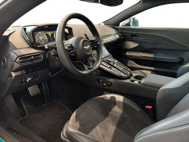 Aston Martin Vantage Coupé 4.0 V8 auto, del 2024, 16.227 km, in vendita a Bologna (BO)