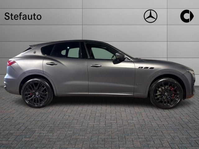 Maserati Levante V6 Diesel AWD Gransport - foto 2 di 4