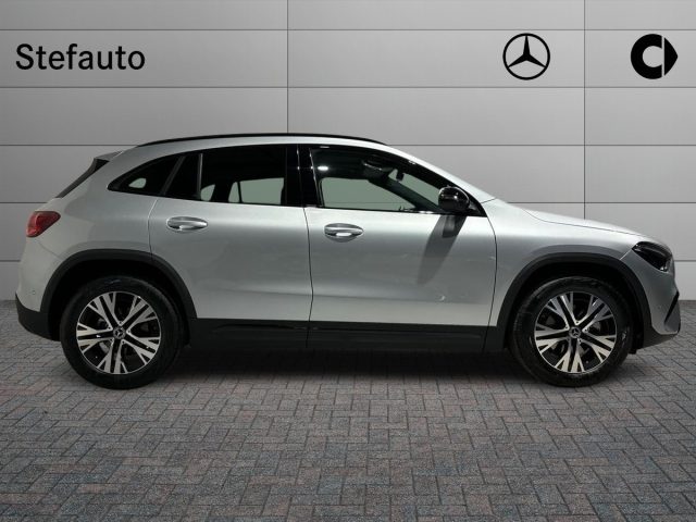Mercedes-Benz GLA 200 d Automatic Progressive Advanced - foto 2 di 4