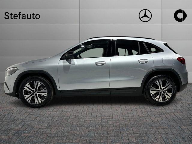 Mercedes-Benz GLA 200 d Automatic Progressive Advanced - foto 3 di 4