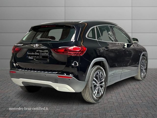 Mercedes-Benz GLA 180 d Automatic Advanced - foto 2 di 4